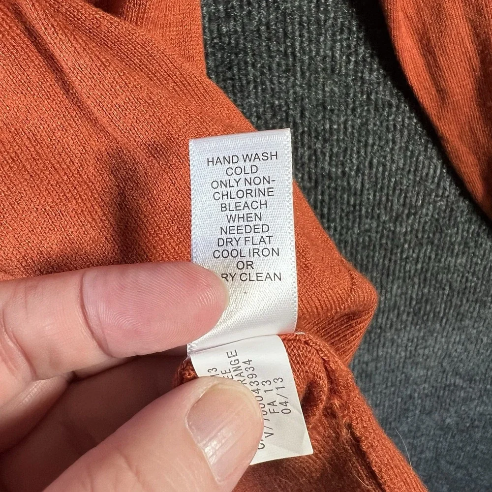 Banana Republic Silk Cotton Cashmere Blend V-Neck Sweater Men's L Orange Soft